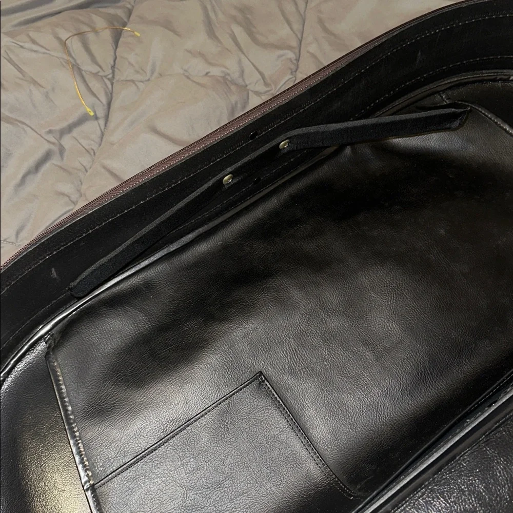 Burberry Beige and Brown Plaid Travel Bag. PRE-OWNED. - Picture 12 of 12